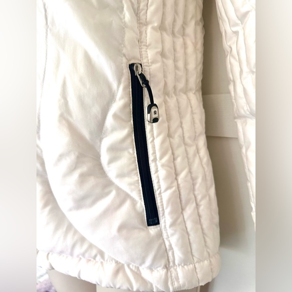 Lululemon puffy down coat size 2 - Picture 3 of 7